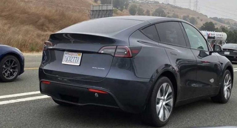 2021 Tesla Model Y (Redesigned) - New Car Technology